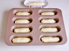 依次做好，放入烤盘中进行二次发酵。