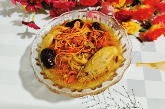 虫草花鸡汤