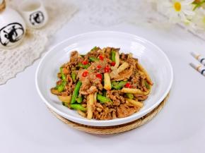 荤素搭配太赞了。