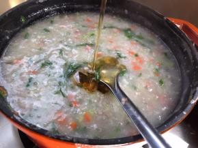 加入味精和香油拌匀即可