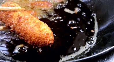 再大火炸至金黄色即可