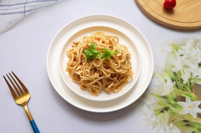 芝麻酱拌鱼面