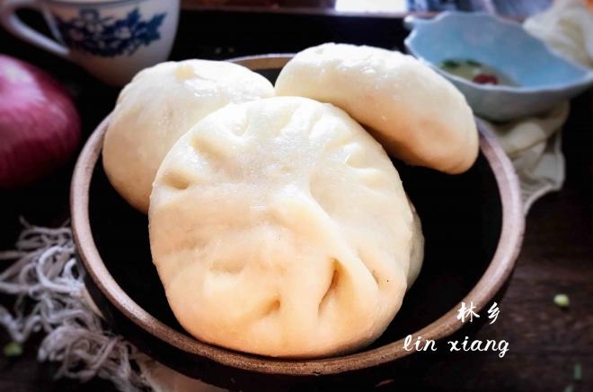 洋葱肉包子
