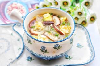 撒葱花，完成。