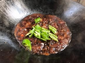 加青椒炒断生