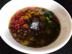 加入所有的调料拌匀备用