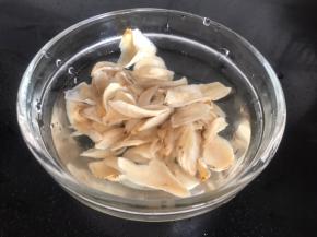 百合提前浸泡1小时