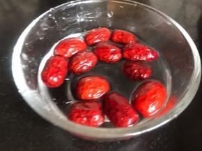 红枣提前浸泡1小时
