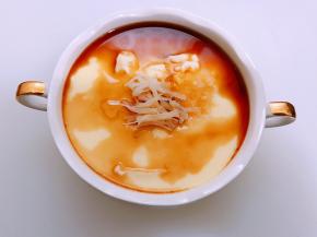 摆上蒸熟的元贝丝