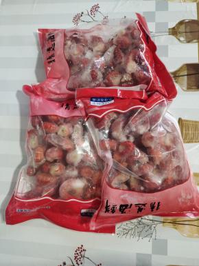 直接买的龙虾尾，有条件的也可以买鲜活的小龙虾来做！