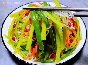 凉拌菜入口清新爽口感觉好吃到停不下来