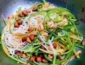 所有调味料拌匀入味即可享用