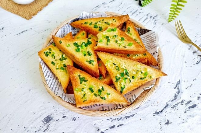 蒜香黄油吐司片