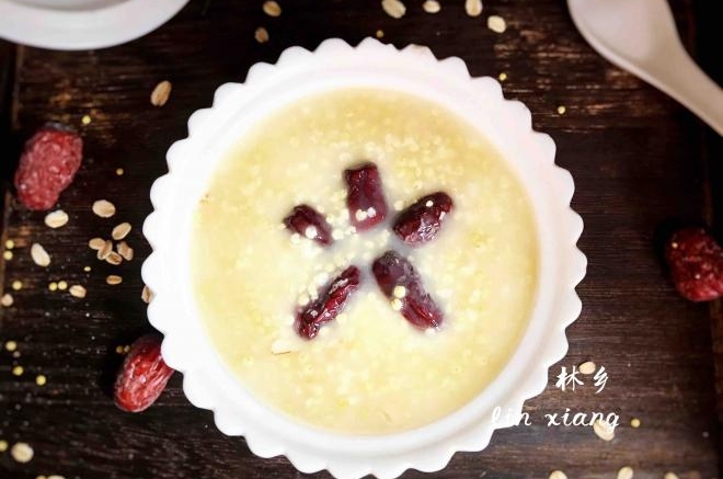 红枣燕麦小米粥