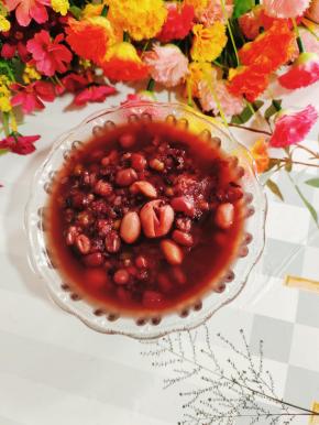 软糯香甜又营养美味的八宝粥就做好了！开启元气满满的一天！