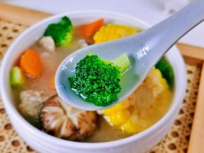 西兰花特别入味儿好吃极了。