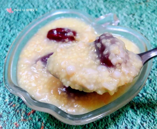 红枣小米燕麦粥