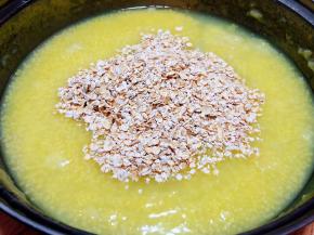 放入燕麦改成中火慢煮