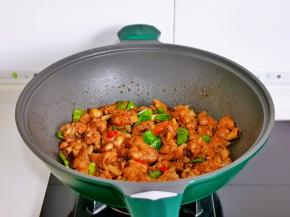 快去翻炒均匀出锅。