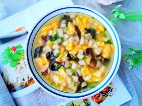 撒葱花，香菜即可。