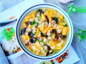 撒葱花，香菜即可。