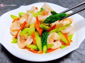 芦笋入口独有的清香味道让人回味无穷
