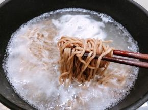 自己做的荞麦面1分半钟就可以了