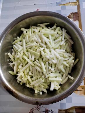 用手揉搓均匀！