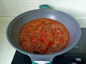 加盐调味，开大火收汁。