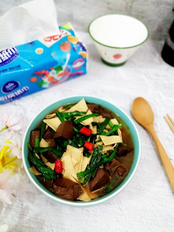 鸭血炖干豆腐