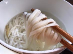 煮至面条透明状