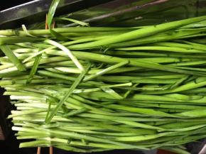 用烧烤签穿连起来