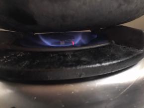 上汽后转小火蒸6分钟