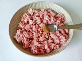 加一点十三香。