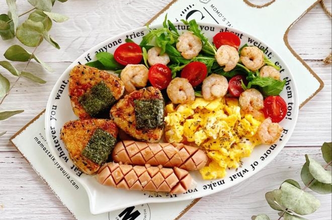 日式照烧饭团早餐盘，开始元气满满的一整天！