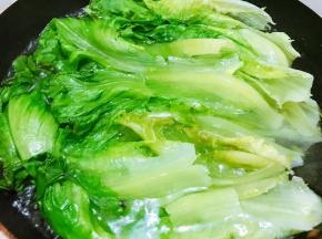 煮30秒钟捞出沥干水