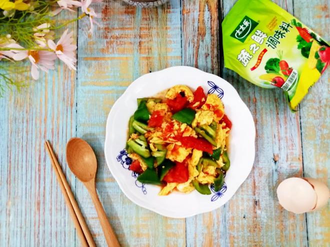 西红柿炒鸡蛋青椒