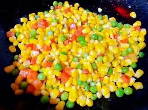 炒至所有食材完全入味即可出锅享用