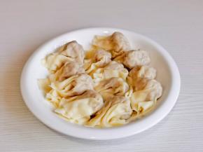 煮熟捞出淋干水分。