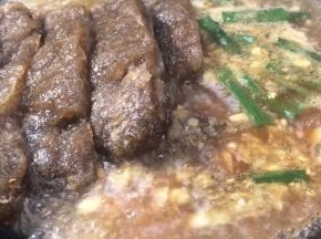 放入苕粉肉拌匀