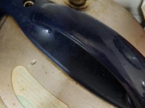 盖上盖子，插上电源，按蹄筋键即可！