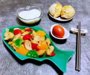 搭配芸豆鲜肉蒸包、鸡蛋、牛奶一起吃太棒了