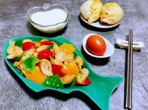 搭配芸豆鲜肉蒸包、鸡蛋、牛奶一起吃太棒了