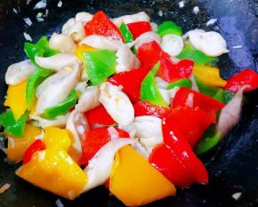 大火快速翻炒均匀所有食材完全入味即可出锅享用