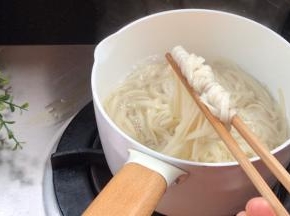 煮至断生