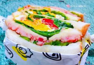 午餐肉番茄鸡蛋三明治制作方法简单快捷是早餐的首选