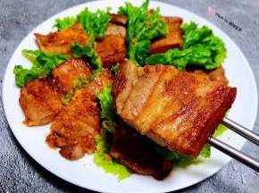也可以撒上自己喜欢的烧烤料吃起来别有一番滋味