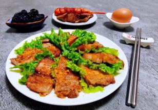 五花肉不但营养价值非常丰富吃起来也能满足味蕾的享受噢