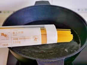 下意面中火煮。