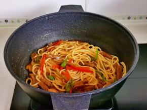 快去翻炒1分钟出锅。